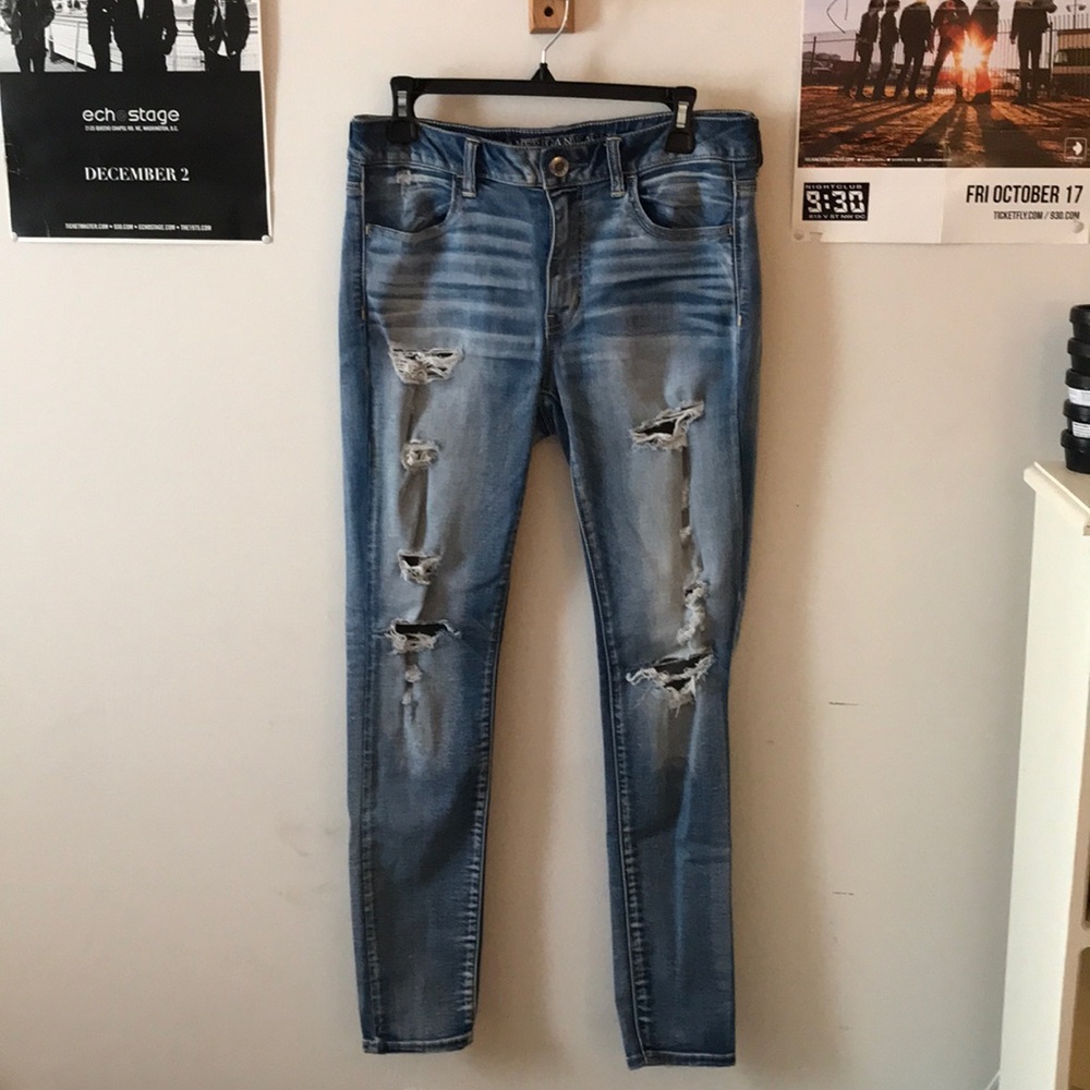 American Eagle Distressed Jeans